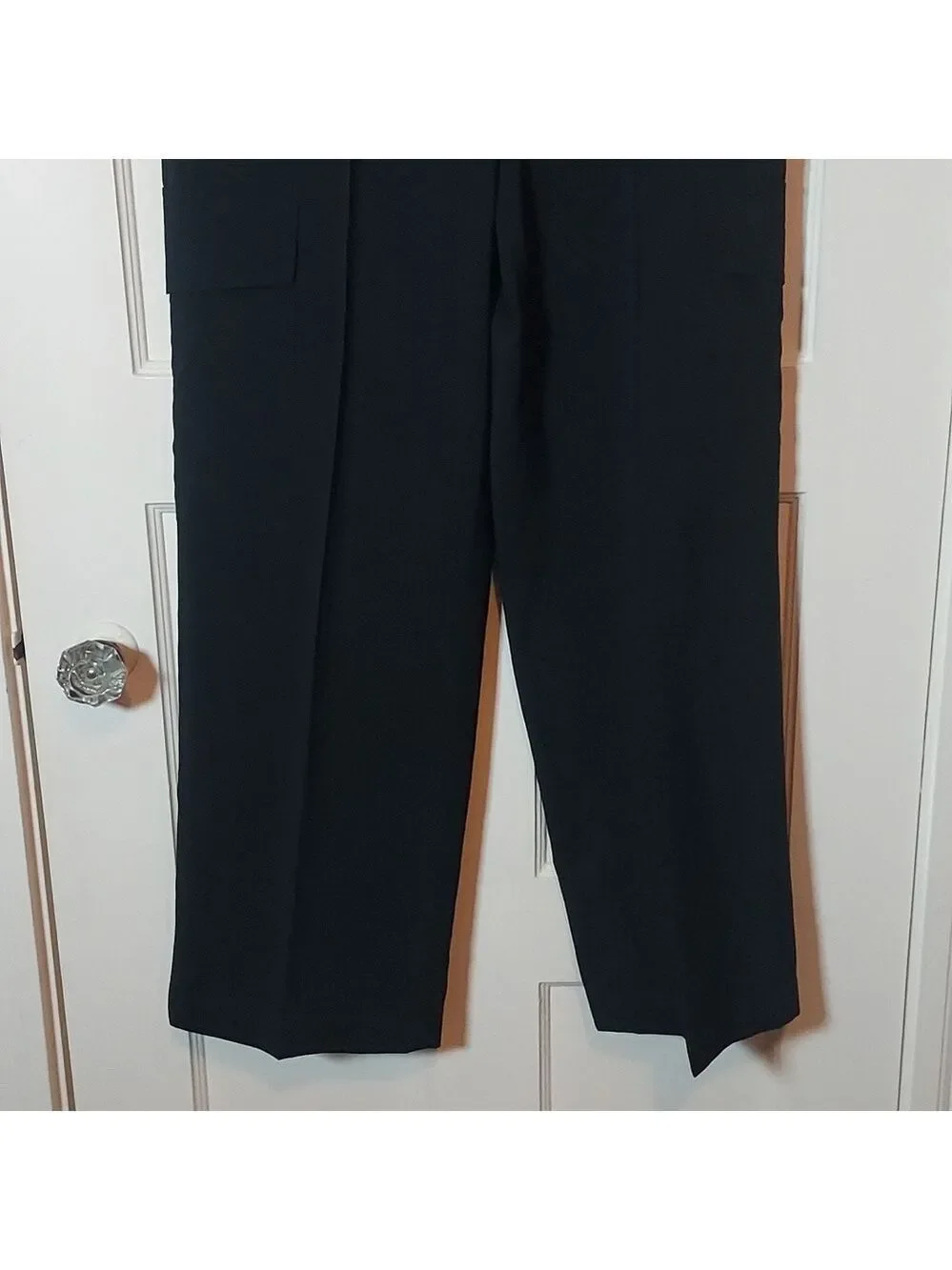 Theory Black Relaxed Fit Cargo Pants Size 6 NWOT